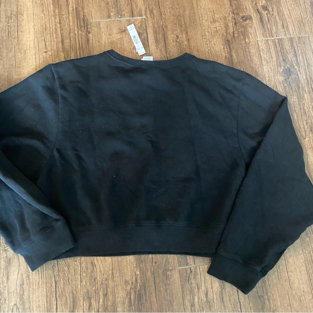PINK Victoria's Secret Men’s Black Crewneck Sweatshirt with Subtle Embroidery - Picture 4 of 6